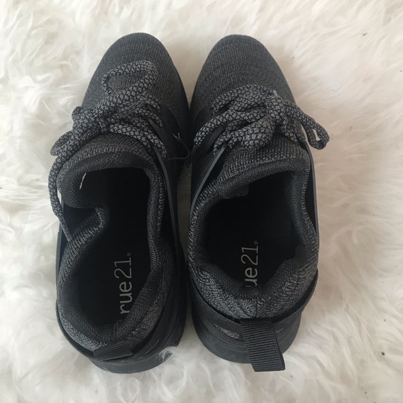 Forever 21 shoes - Picture 2 of 3